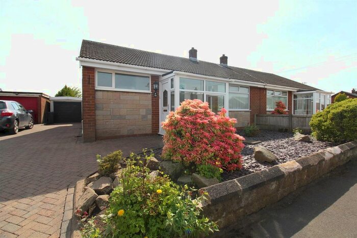 2 Bedroom Semi-Detached Bungalow To Rent In Clifton Drive, Blackrod, Bolton, BL6