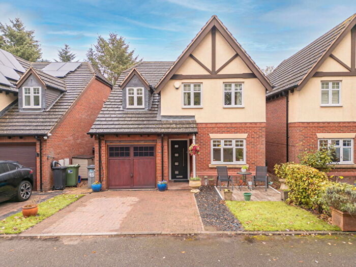 4 Bedroom Detached House For Sale In Westley Close, Birmingham, B28