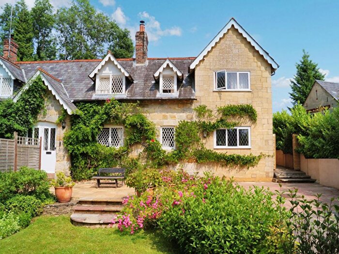 4 Bedroom Cottage For Sale In St. Hill Green, East Grinstead, RH19