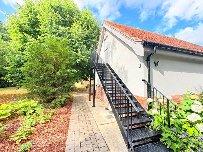 Studio To Rent In Oak Farmhouse, Mill Lane, Clacton-On-Sea, Essex, CO16