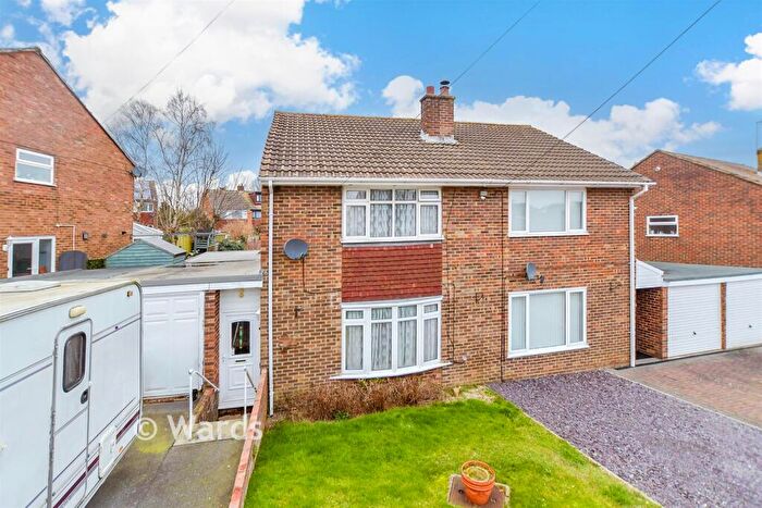 3 Bedroom Semi Detached House For Sale In Cherry Waye, Eythorne, Dover, Kent, CT15