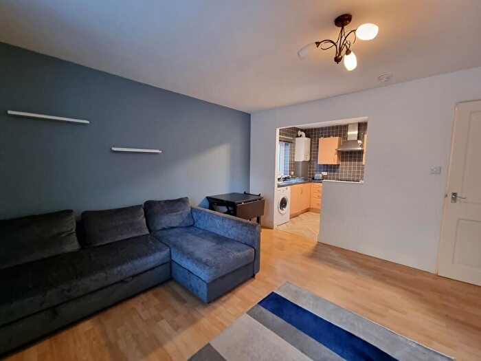 2 Bedroom Flat To Rent In Whitehall Place, Rosemount, Aberdeen, AB25