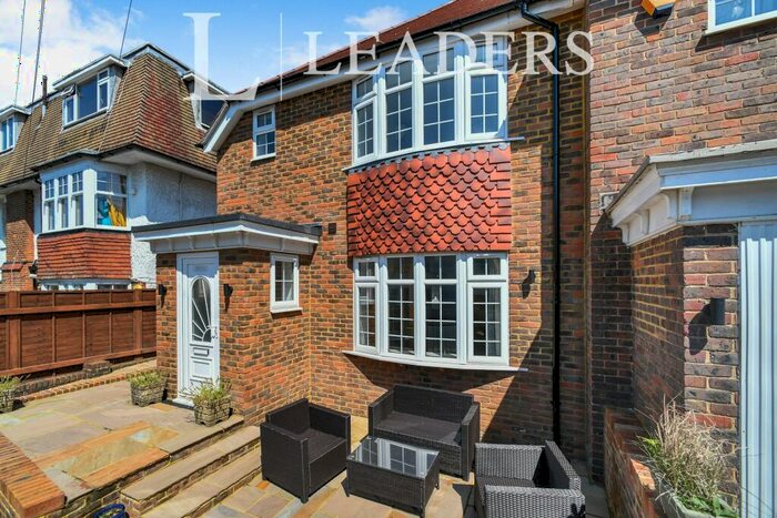3 Bedroom Semi-Detached House To Rent In Lansdowne Road, Hove, BN3