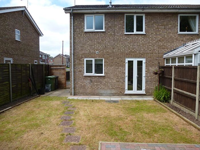 2 Bedroom Property To Rent In Manorfield Close, Ormesby, Great Yarmouth, NR29