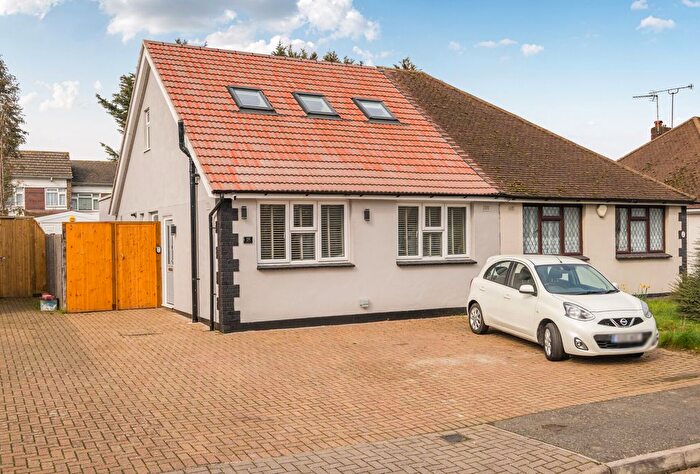 4 Bedroom Bungalow For Sale In Vernon Close, Orpington, BR5