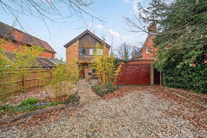 4 Bedroom Detached House For Sale In Milldown Road, Goring, Reading, Oxfordshire, RG8