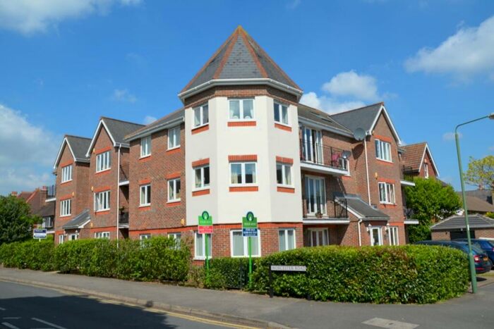 2 Bedroom Flat To Rent In Worcester Road, Sutton, Surrey, SM2