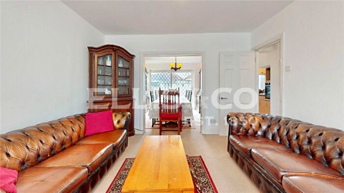 3 Bedroom End Of Terrace House For Sale In Park View, Wembley, HA9