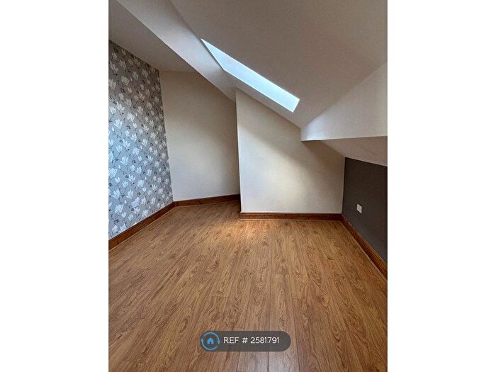 2 Bedroom Flat To Rent In Walton Village, Liverpool, L4