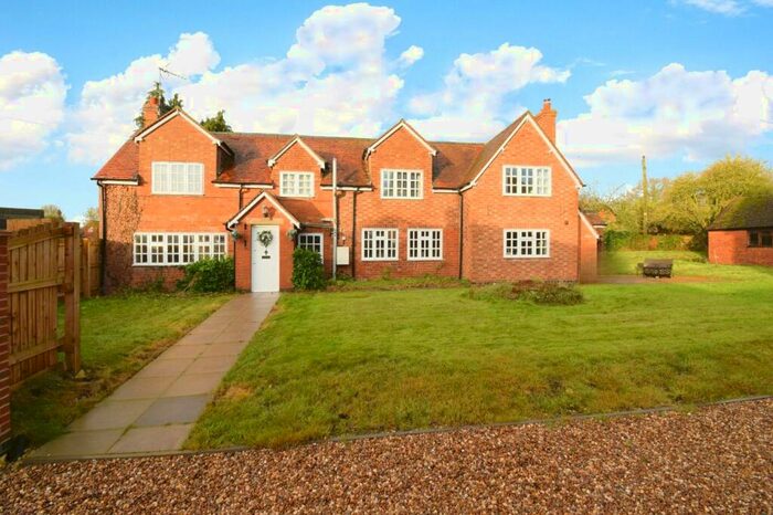 4 Bedroom Detached House For Sale In Back Lane, Birdingbury, Warwickshire, CV23