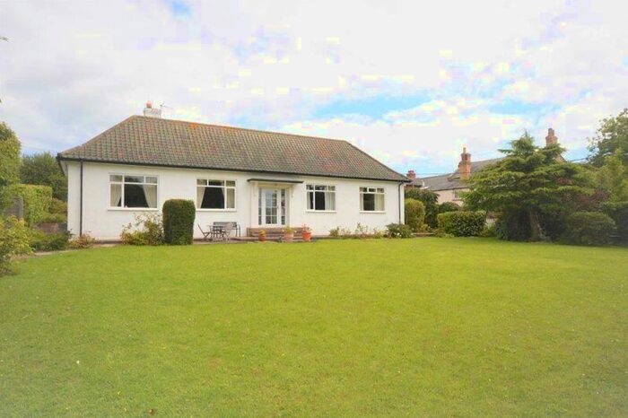 4 Bedroom Detached Bungalow For Sale In Heatherleazes, Warkworth, NE65