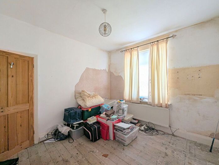 2 Bedroom Semi-detached Bungalow For Sale In Highfield Road, South Shields, NE34
