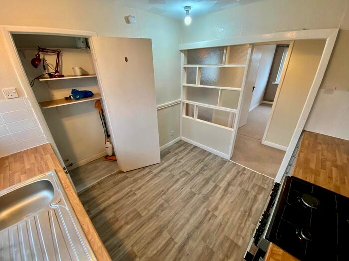 2 Bedroom To Rent In Fern Road, Hythe, Southampton, SO45