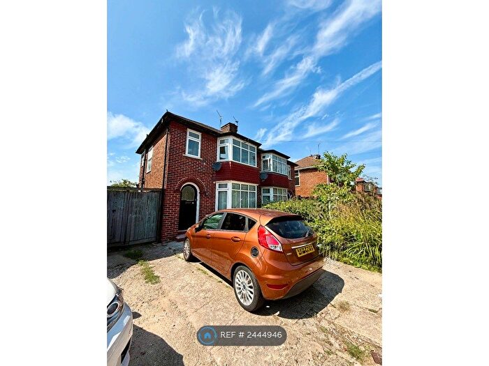 3 Bedroom Semi-Detached House To Rent In Lamorna Grove, Stanmore, HA7