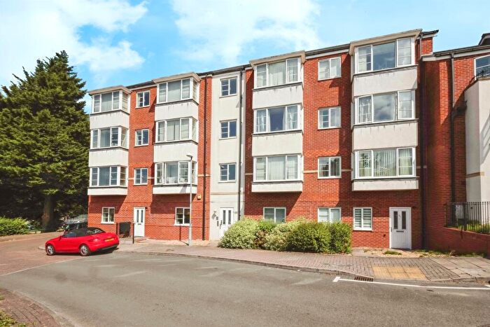2 Bedroom Flat For Sale In Northcroft Way, Birmingham, B23