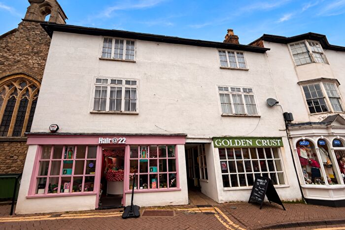 2 Bedroom Apartment To Rent In Market Hill, Buckingham, MK18