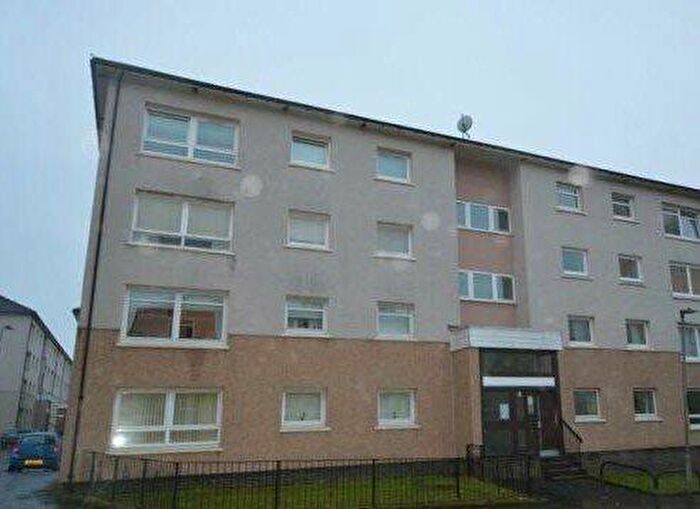 3 Bedroom Flat To Rent In Kennedy Path, Townhead, Glasgow, G4