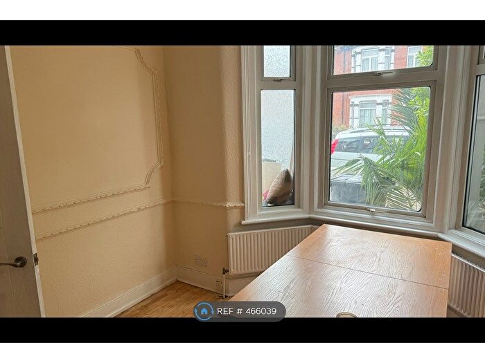 4 Bedroom Terraced House To Rent In Britannia Road, Essex, IG1