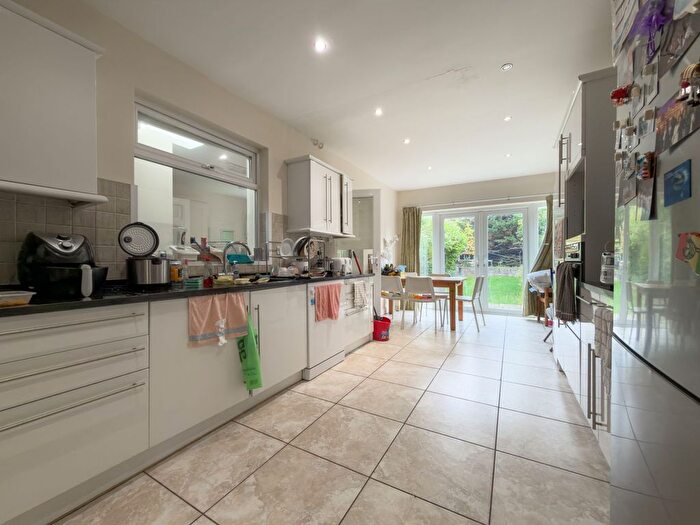 7 Bedroom Property To Rent In Northcourt Avenue, Reading, RG2