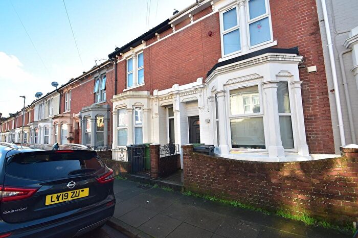 7 Bedroom Terraced House To Rent In Manners Road, Southsea, Hampshire, PO4