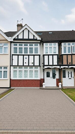 4 Bedroom Terraced House To Rent In Grosvenor Road, RM8