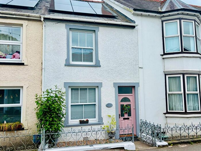 3 Bedroom Terraced House For Sale In High Street, Llandysul, SA44