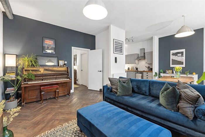 1 Bedroom Flat For Sale In Phase, The Tobacco Factory, Naples Street, Manchester, Greater Manchester, M4