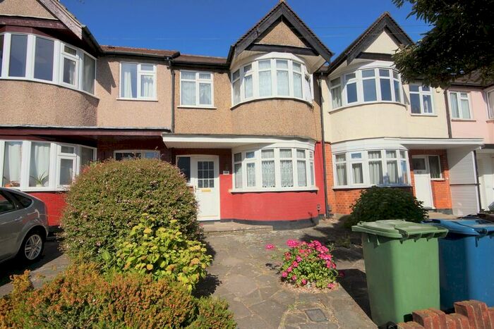3 Bedroom Terraced House To Rent In Lynton Road, Harrow, HA2