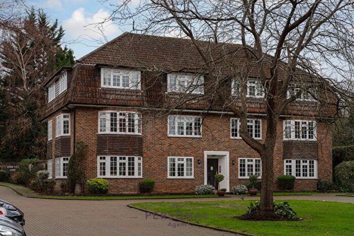 2 Bedroom Flat To Rent In Downs Lodge Court, Epsom, KT17