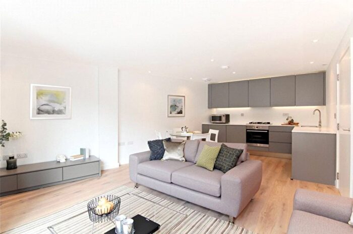 2 Bedroom Flat To Rent In Weston Street, London, SE1