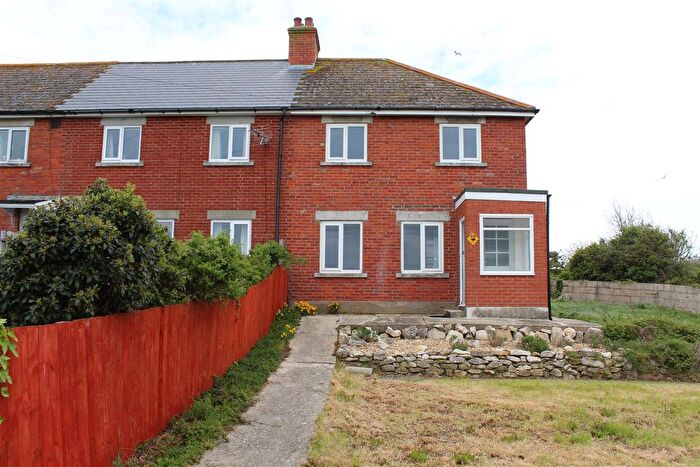 3 Bedroom End Of Terrace House To Rent In Australia Road, Chickerell, Weymouth, DT3