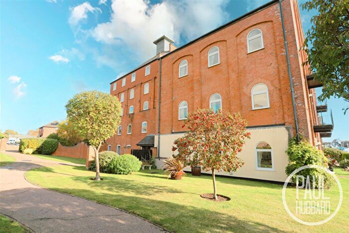 3 Bedroom Flat For Sale In Swonnells Walk, Oulton Broad, NR32