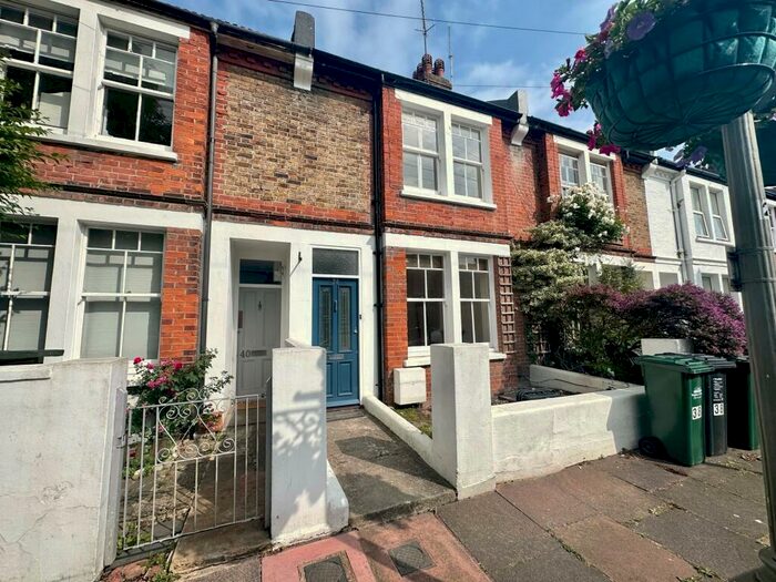 2 Bedroom House To Rent In Bennett Road, BN2