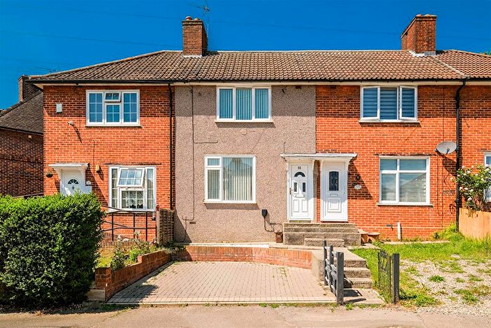 2 Bedroom Terraced House To Rent In Manor Farm Drive, Chingford, E4