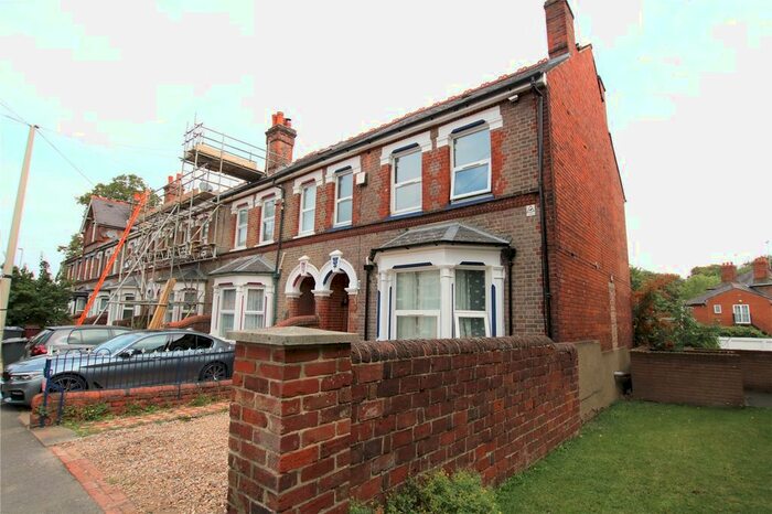 2 Bedroom Flat To Rent In Hamilton Road, Reading, RG1