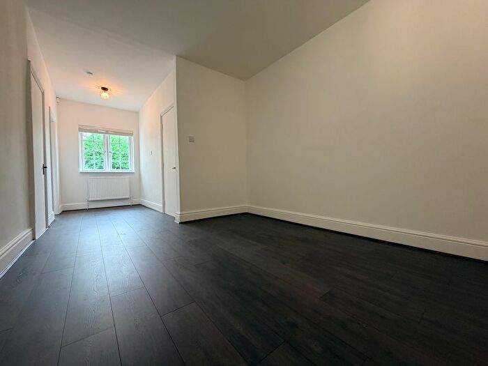 1 Bedroom Flat To Rent In Showell Green Lane, Birmingham, B11