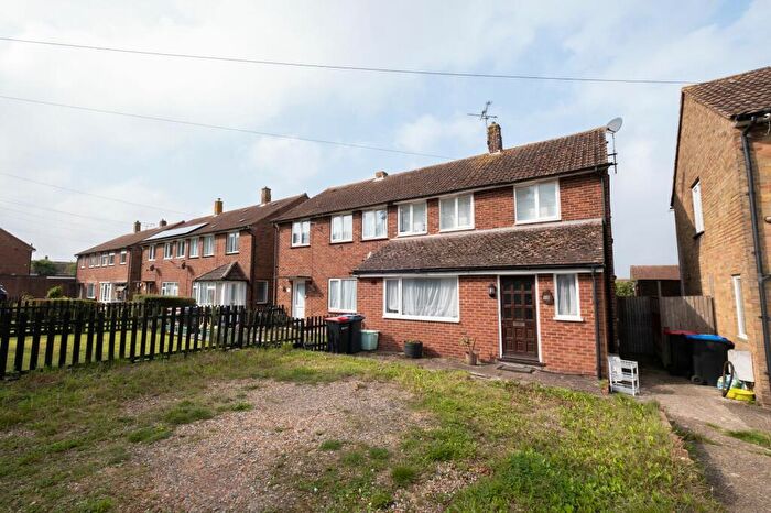 4 Bedroom Semi-Detached House For Sale In Dorset Road, Canterbury, CT1