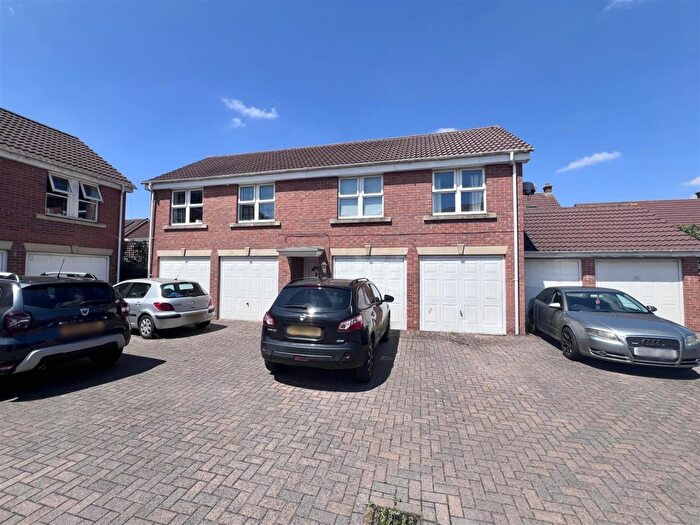 2 Bedroom Detached House To Rent In Longridge Way, Weston-super-Mare, Somerset, BS24
