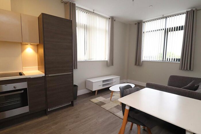 1 Bedroom Flat To Rent In Greenleigh Court, Dawsons Square, West Yorkshire, LS28