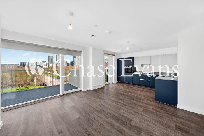 2 Bedroom Flat To Rent In Hopkins Row, Queen Elizabeth Park, Stratford, London, E20