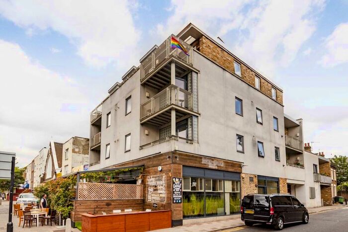 2 Bedroom Flat To Rent In Fenwick Place, London, SW9