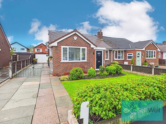 3 Bedroom Semi Detached House For Sale In Ridgmont Drive, Worsley, Manchester, M28