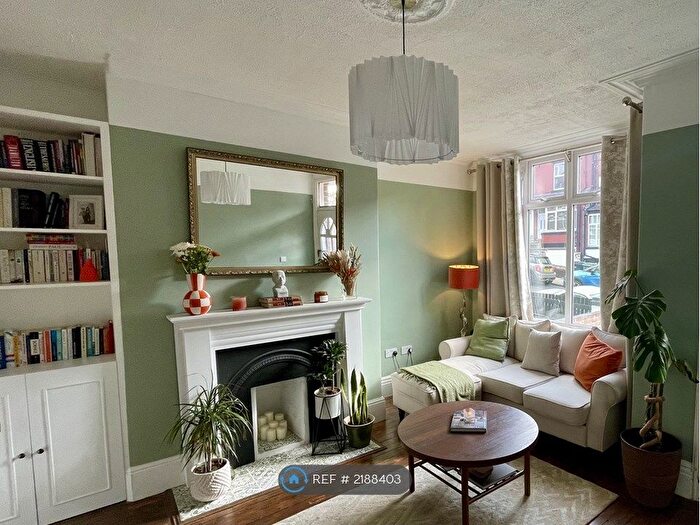 2 Bedroom Terraced House To Rent In Elsham Terrace, Leeds, LS4