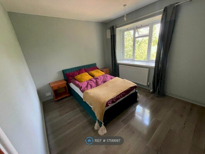 2 Bedroom Flat To Rent In Redland Road, Leamington Spa, CV31