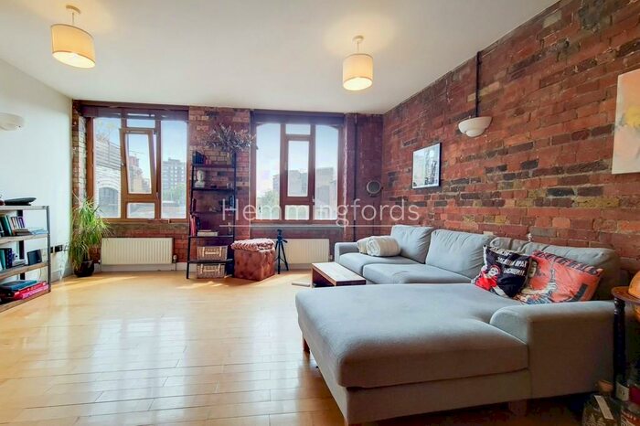 2 Bedroom Apartment To Rent In Cotton's Gardens, Shoreditch, E2