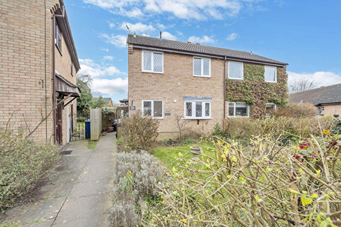 3 Bedroom Semi Detached House For Sale In Darcy Close, Bury St. Edmunds, IP32