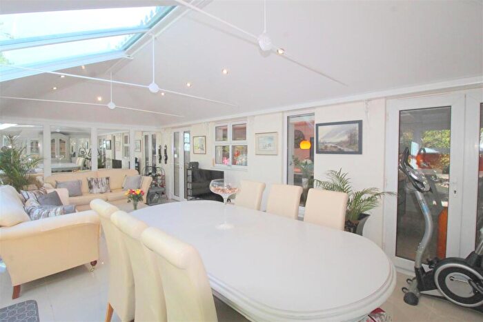 4 Bedroom Detached House For Sale In Bishops Gate, Lytham St. Annes, FY8