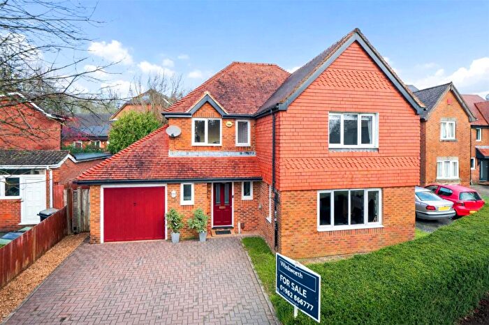 4 Bedroom Detached House For Sale In Monarch Way, Winchester, Hampshire, SO22