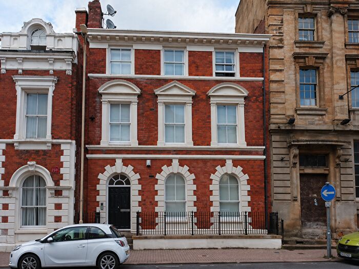 2 Bedroom Flat To Rent In Wolverhampton Street, Dudley, DY1