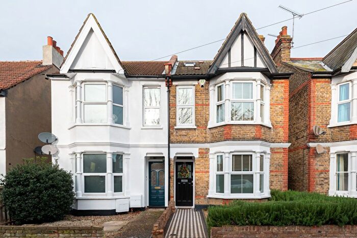 4 Bedroom Semi Detached House To Rent In Grange Road, Leigh-On-Sea, SS9